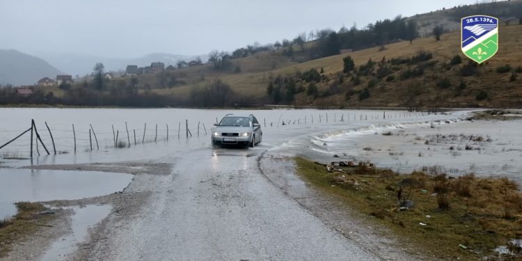 (VIDEO) Poplave na Gornjoj Pešteri 19.01.2023