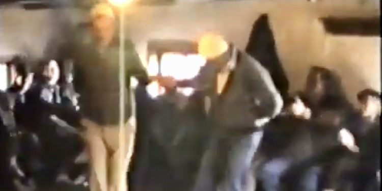 (VIDEO) KOLO ZA SVE MERAKLIJE: STARI “DŽUMBUS” U KADILUČKOM KRAJU