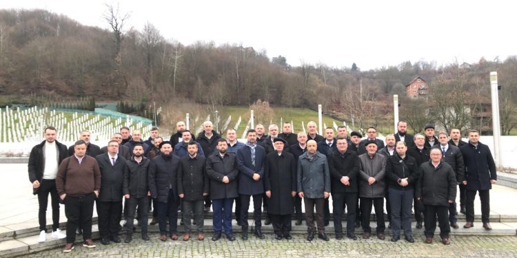 U Srebrenici održan Naučni skup “Uloga i značaj imama u procesu povratka”