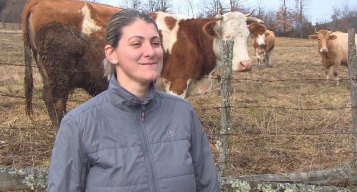 Oni ruše predrasude o životu na selu: Imaju i u toru i u džepu