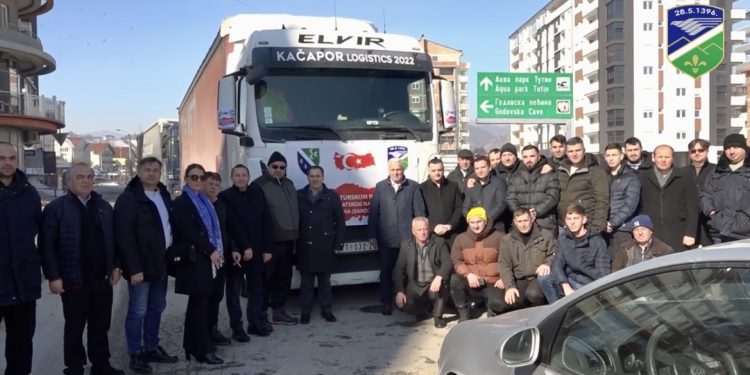 (VIDEO) Kamioni pomoći iz Tutina krenuli put Turske
