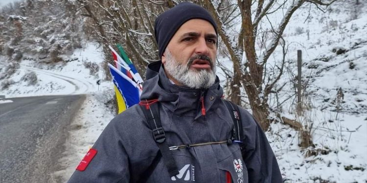 ENVER BEGANOVIĆ NASTAVIO PUT PREMA MEKKI NAKON SMRTI MAJKE