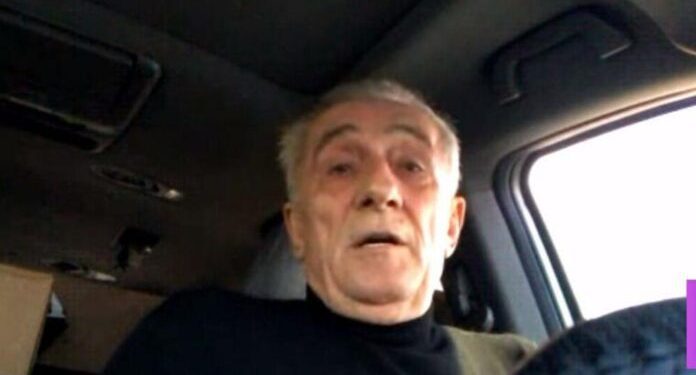 PJEVAČ ŠEKI TURKOVIĆ RADI I KAO POŠTAR: NE PLAĆAJU ME ONOLIKO KOLIKO VRIJEDIM