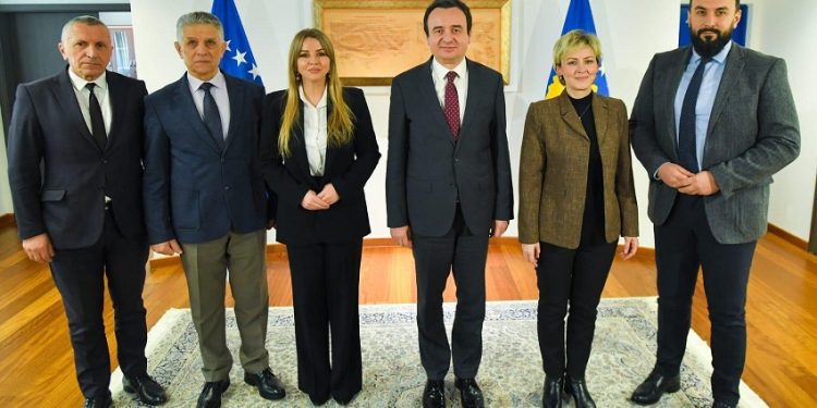 Premijer Kurti sa predstavnicima Bošnjaka i Albanaca: Za trajni mir i sigurnost na Zapadnom Balkanu treba postojati simetrija prava