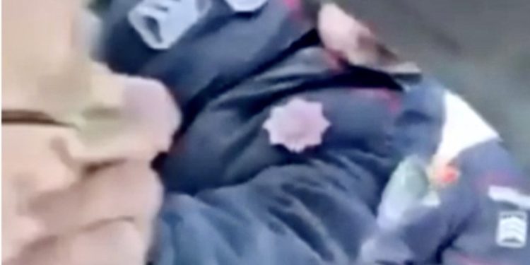 (VIDEO) Sandžak: Policajci maltretirali državljanina Albanije: „Sad bih mu vilicu slomio…“