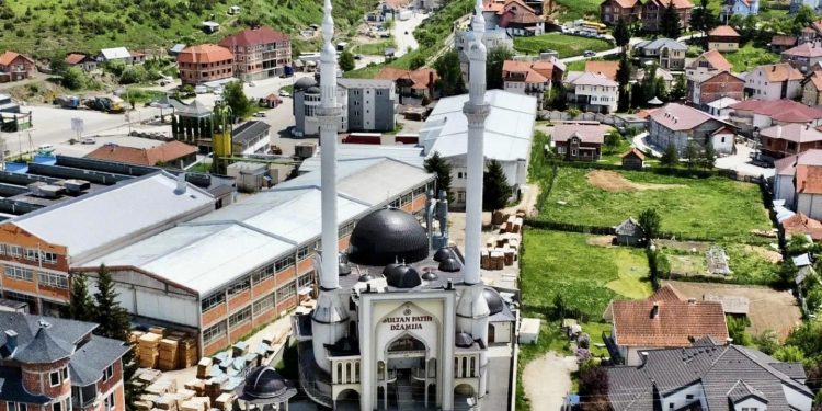 Muslimani večeras obilježavaju odabranu noć Lejletul-berat