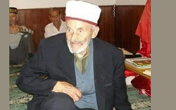 Sulejman ef. Kajtezović: Kosio 40 dana, osušio i prodao travu, a zarađenih hiljadu KM dao u cazinsku medresu, čime je postao njen vakif