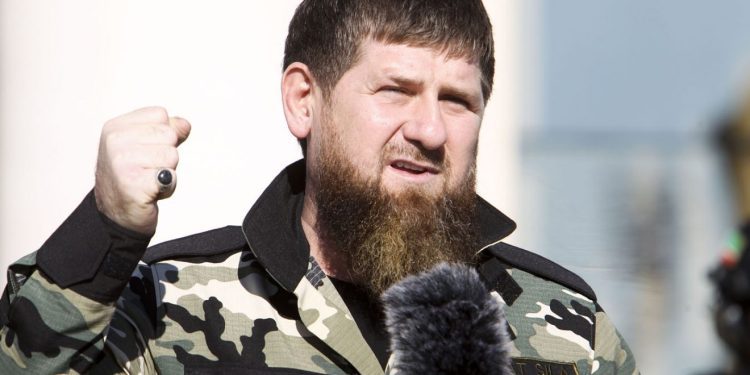 U šta se pretvoriše ponosni Čečeni: Kadirovu ukraden konj vrijedan 20.000 dolara, on za sve okrivio Zapad