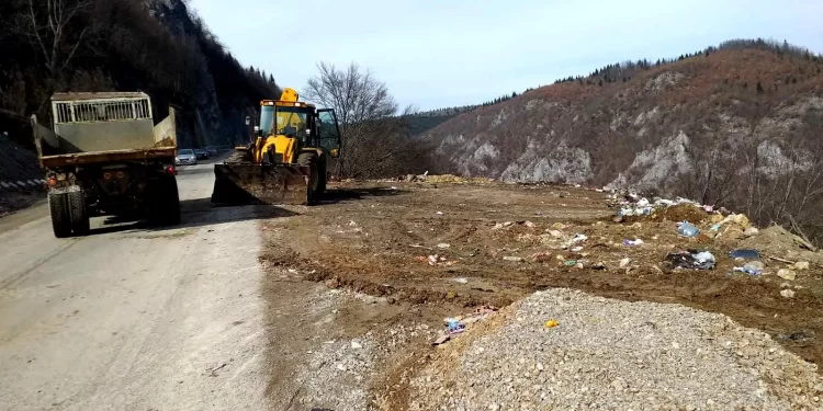 U Rožajama sprovedene akcije uklanjanja divljih deponija