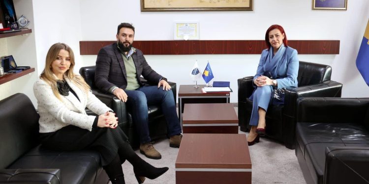 SANDŽAČKI POSLANICI POSJETILI KOSOVO