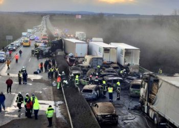 Mađarska: Masovni sudar na M1 uzrokovan naletom prašine
