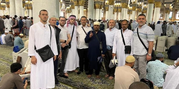 SANDŽAČKI MU’TEMIRI BORAVE U SVETIM MJESTIMA MUSLIMANA