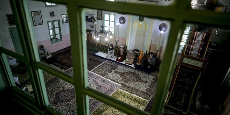 Stoljetna tradicija učenja hafiske ženske mukabele u Sarajevu