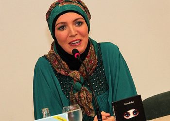 Sara Sabri: Nije li vakat sine da majku probudiš skuhanom kahvom, doručkom, očistiš snijeg pred ulazom…