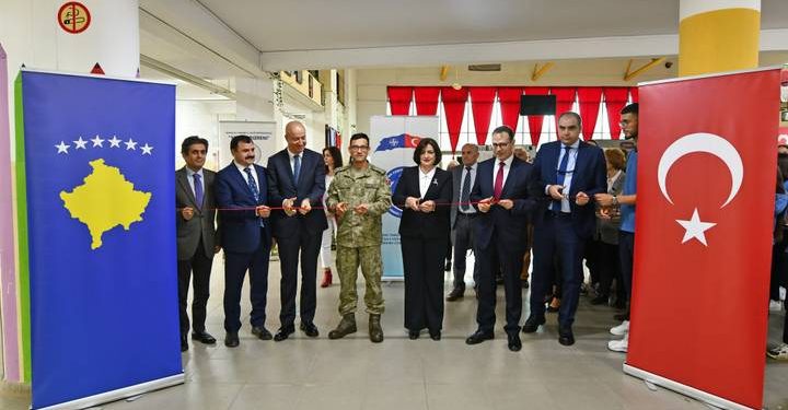 Kosovo: Turski KFOR renovirao devet učionica u školi u Prizrenu