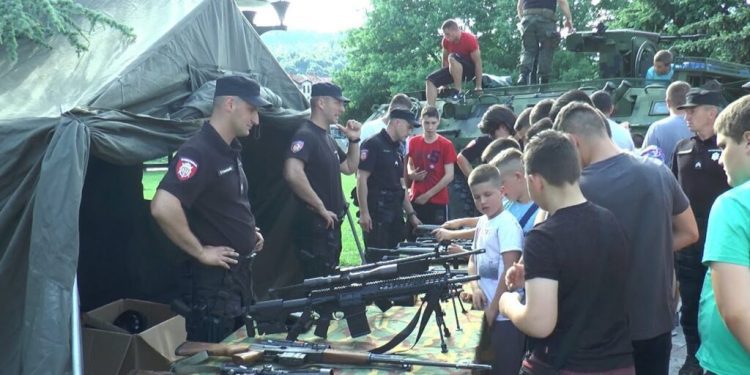 SANDŽAK: POLICIJA U NEDJELJU IZLAŽE DIO VOZILA I OPREME