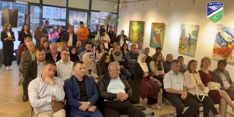 /VIDEO/ “Historija vela, zara, peče i feredže” promovisana u Tutinu