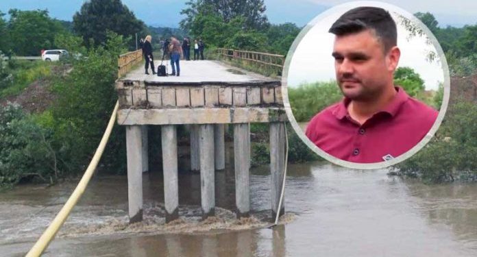 /VIDEO/ Heroj iz Mrčajevaca: Nemanja spasao turske radnike i snimio rušenje most