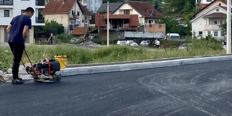 TUTIN: ELITNO TUTINSKO NASELJE ČAIR DOBILO ASFALT