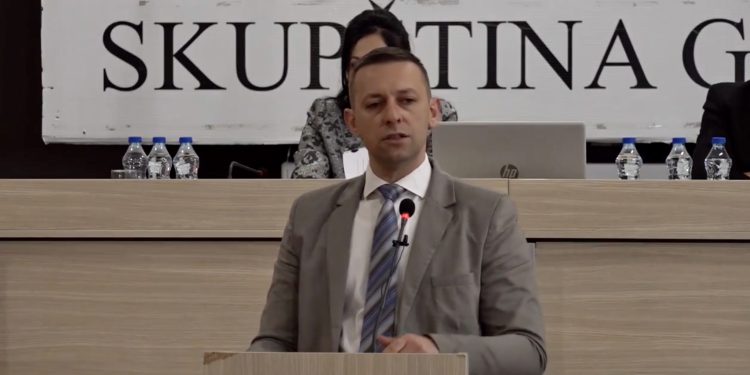 /VIDEO/ Škrijelj: Dalji ostanak ove vlasti je opasnost za građane Novog Pazara!