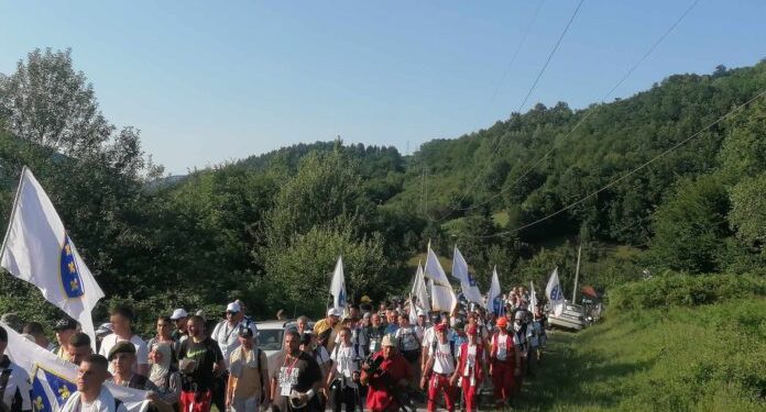 UČESNICI MARŠA MIRA PRISTIGLI U KAMP MRAVINJCI NAKON NAJTEŽE ETAPE