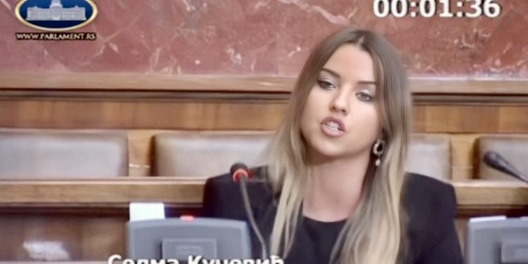 /VIDEO/ Kučević u Parlamentu Republike Srbije zahtijevala izvinjenje predstavnika vlasti zbog politike nagrađivanja veličanja ratnih zločinaca!