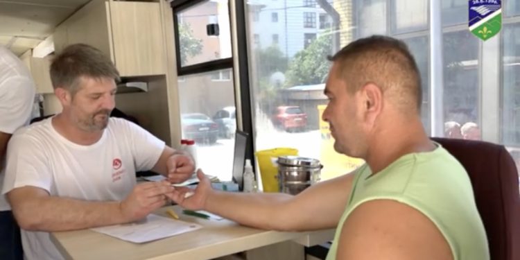 /VIDEO/ Uspješna akcija dobrovoljnog davanja krvi u Tutinu, prikupljeno 50 jedinica krvi