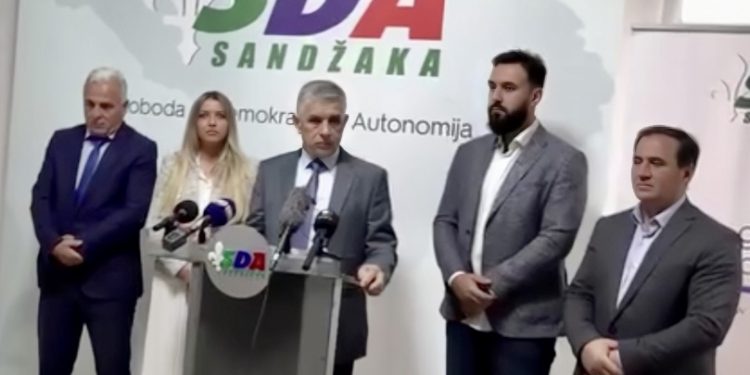 /VIDEO/ Ugljanin: Ucjenjivanje odborničkih grupa obesmislilo politički život u Tutinu