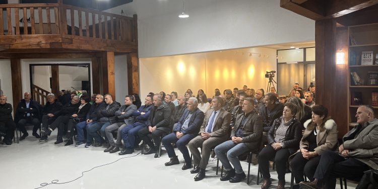 /VIDEO/ Tutin: Istaknuti pisci na 45. tutinskim književnim susretima