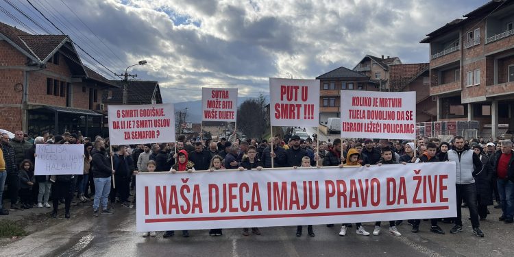 Novi Pazar: U Muru i posle godinu dana od velike tragedije djeca i dalje najviše ugrožena na ulici