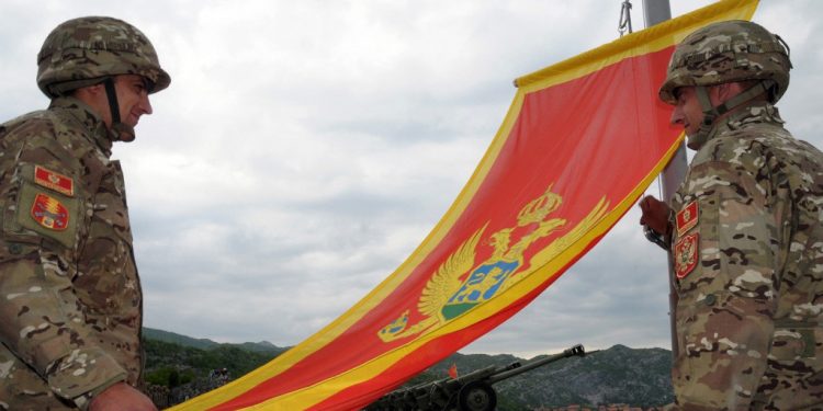 VOJSKA CRNE GORE ĆE VRŠITI OBUKU UKRAINSKIH ORUŽANIH SNAGA