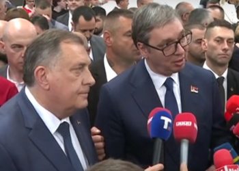 /VIDEO/ Vučić izgubio živce zbog pitanja novinarke iz Sarajeva, uslijedio izliv bijesa: “Izmišljate i obmanjujete narod…”