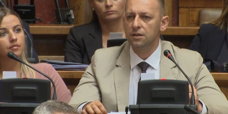 /VIDEO/ Škrijelj: Negiranje genocida u Srebrenici crvena linija za Bošnjake i najveći stepen uvrede za žrtve
