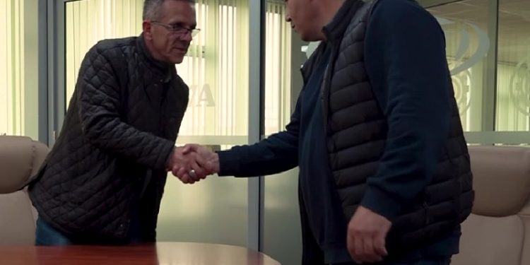 /VIDEO/ Zajedništvo kroz čips: Srbi i Albanci u Vučitrnu grade mostove saradnje
