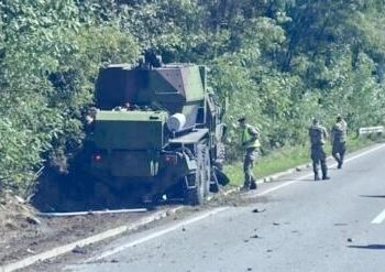 Teška saobraćajna nesreća kod Kraljeva: Dvije osobe poginule u sudaru sa vozilom Vojske Srbije