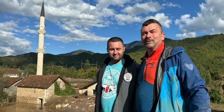 Uveli ljude u munari džamije: Efendija Jahić i supruga Amra, spasili sedam osoba u Donjoj Jablanici