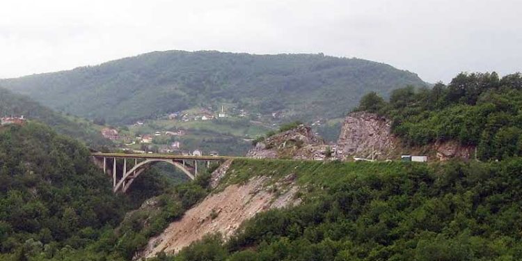 Tragična nesreća na gradilištu mosta kod Mehovog Krša u Tutinu