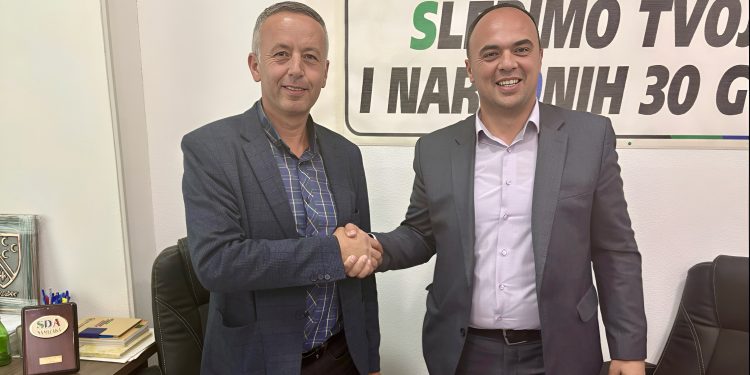 /VIDEO/ Potpisan koalicioni sporazum između SDA Sandžaka i Grupe građana „Sandžak u srcu – Tutin na prvom mjestu“