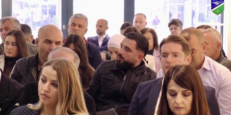 /VIDEO/ Tutin: Zasijedao lokalni parlament, konstruktivni dijalog pozicije i opozicije