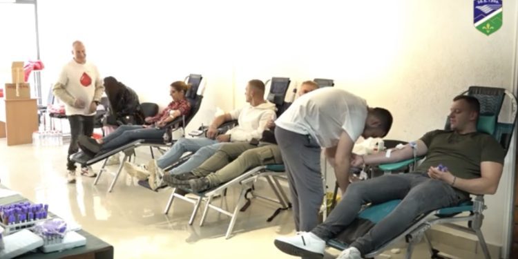 /VIDEO/ Završena akcija dobrovoljnog davanja krvi u Tutinu uspješno realizovana