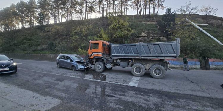 Sandžak: Sudar kamiona i automobila, nema povrijeđenih