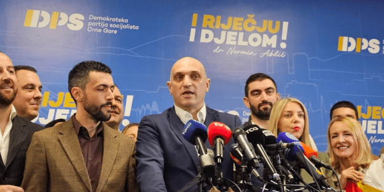 Sastanak o formiranju vlasti u Podgorici zakazan za danas