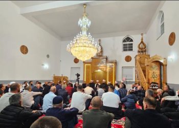 Deset godina “Hadži Sakove” džamije: Proslava na Bandžovom Brdu u Rožaju