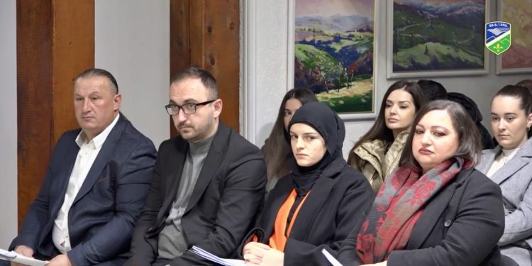 /VIDEO/ Razmatrane ključne odluke na sjednici Skupštine opštine Tutin