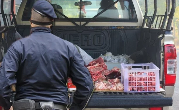 Pazarac uhvaćen u švercu 1.200 kg goveđeg mesa