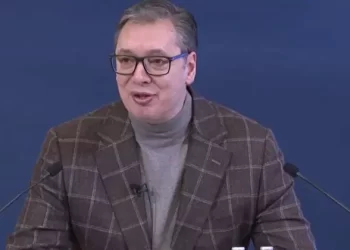 /VIDEO/ Zvižduci u prenosu uživo ometali Vučićevo obraćanje
