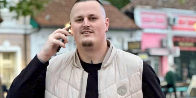 Kakav human gest: Ovaj Frizer besplatno šiša penzionere