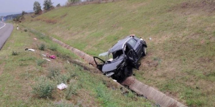 Težak sudar tri vozila na autoputu “Miloš Veliki”: Saobraćaj obustavljen, vozači preusmjereni na alternativne pravce
