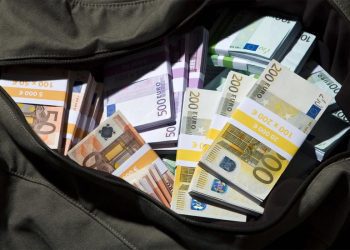 Zaustavljen na graničnom prijelazu: Skoro 150 hiljada eura ”u igri”