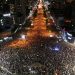 /VIDEO/ Novi veliki protesti u Beogradu: Rijeke ljudi izlaze na ulice uz poruku: “Krvave su vam ruke”